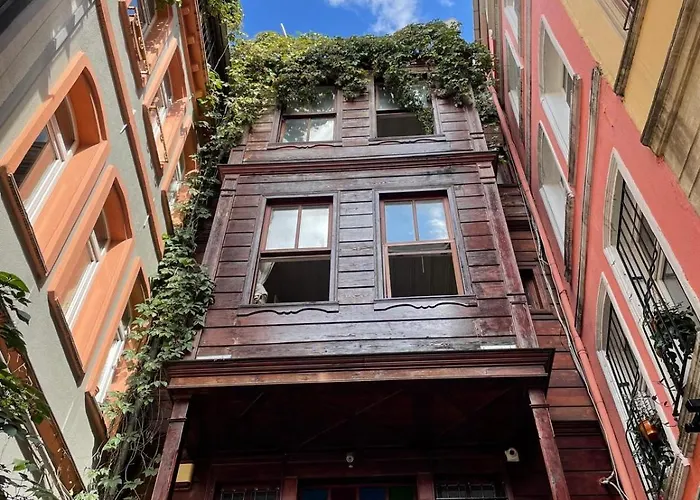 Hotel Cemberli House