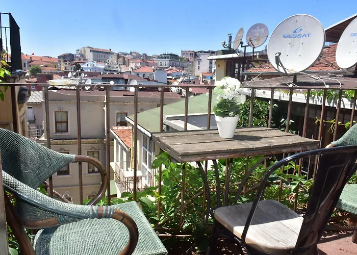 Cemberli House Hotel