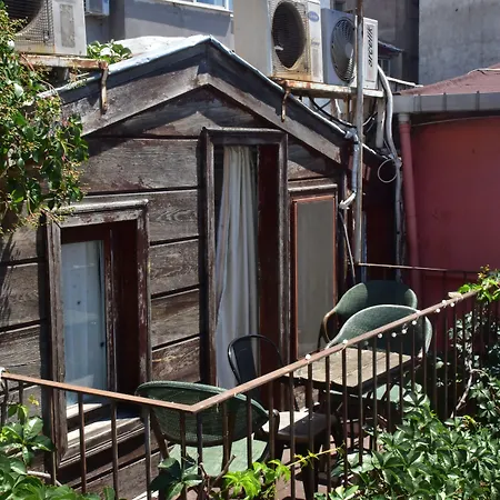 Cemberli House מלון